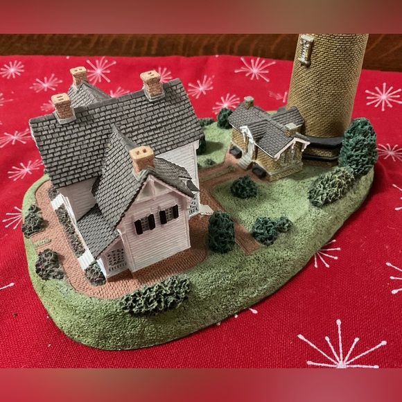 1995 Harbor Lights Currituck Beach Lighthouse - Picture 3 of 5